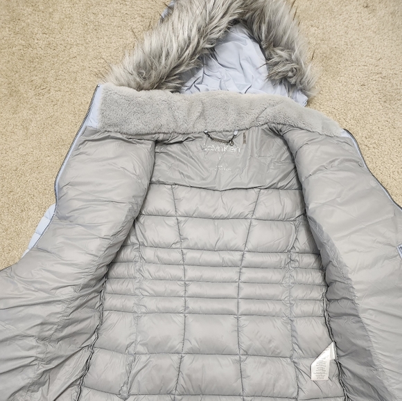 🔥🔥Like new Calvin Klein Winter coat - Picture 5 of 6